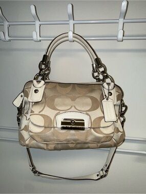 Coach Kristin Signature Double Zip Satchel F22305